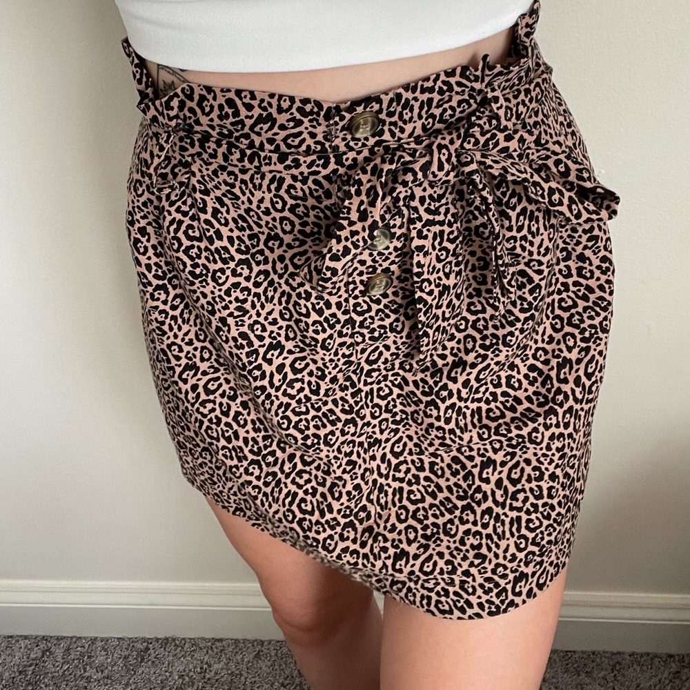 ✨American Eagle Cheetah Print Skirt✨